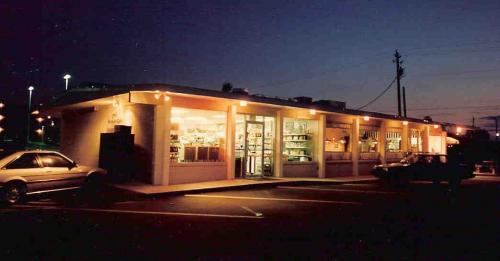 commercial-architecture-pensacola-beach-florida-chans-market-cafe-04