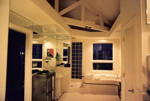 residential-architecture-ono-island-alabama-wall-house-14