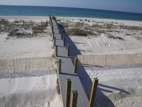 residential-architecture-perdidokey-florida-andrews-house-18