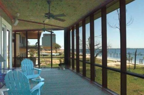 sustainable-architecture-pensacola-florida-10925-seaglade-13